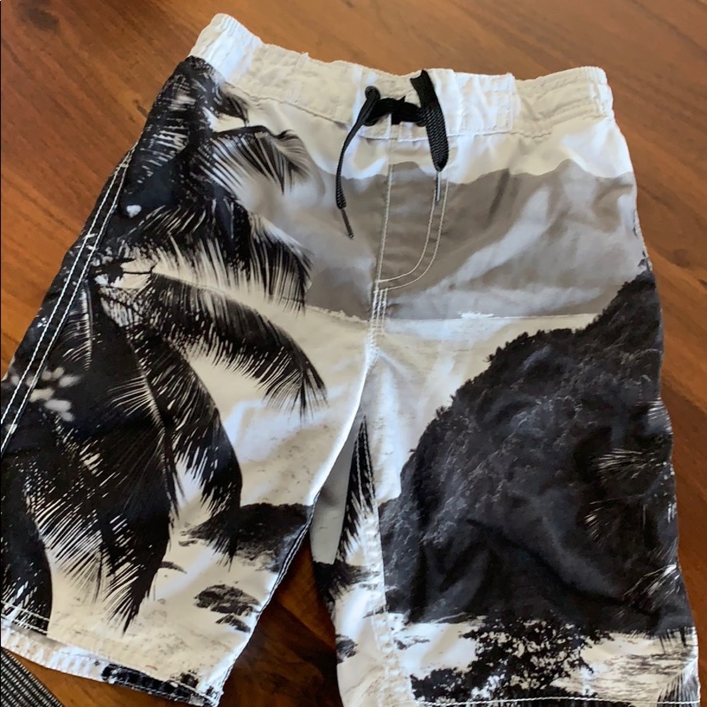 Old Navy boardshorts